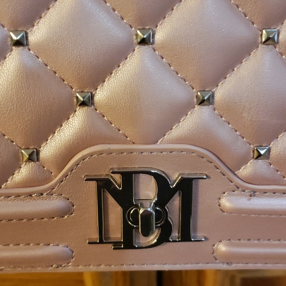 Badgley Mischka Crossbody Bag - Picture 6 of 12